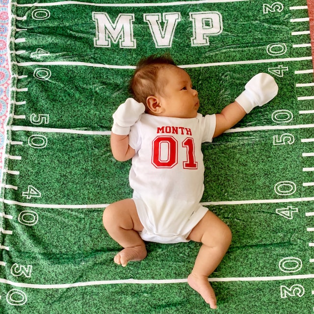 baby milestone photo