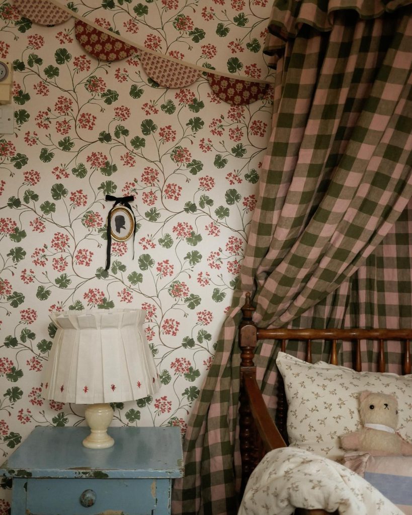 gingham canopy for girls