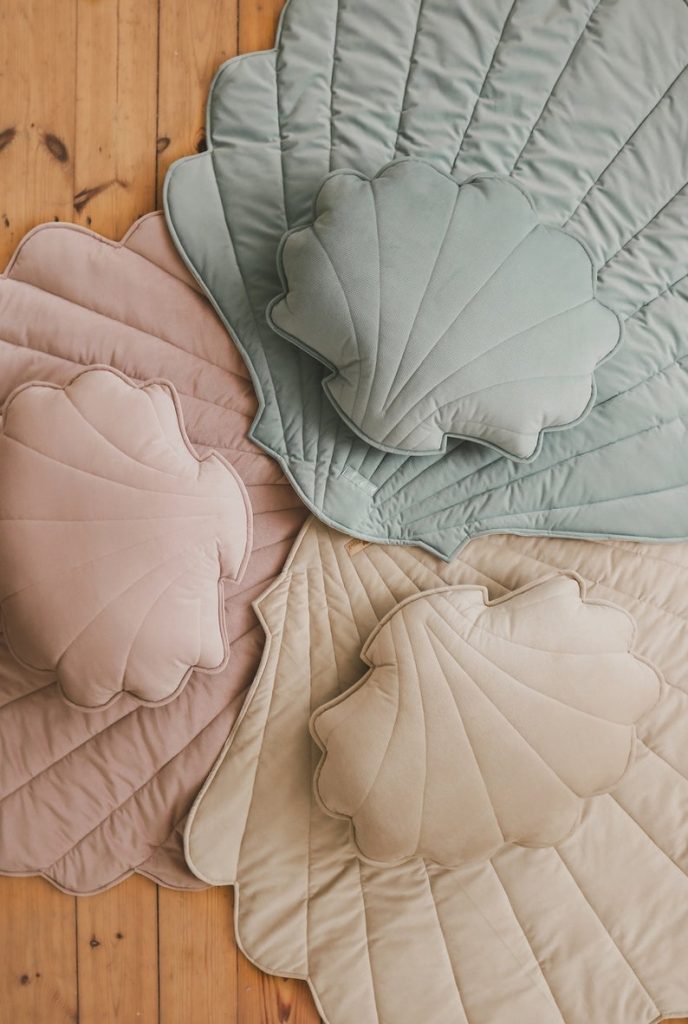 shell pillow (2)