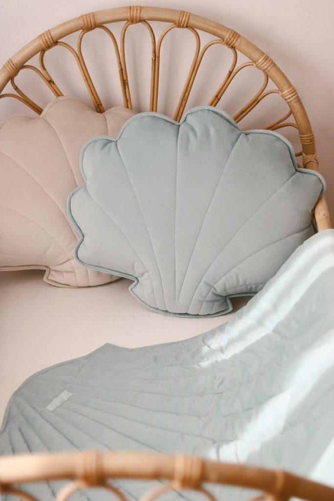 shell pillow