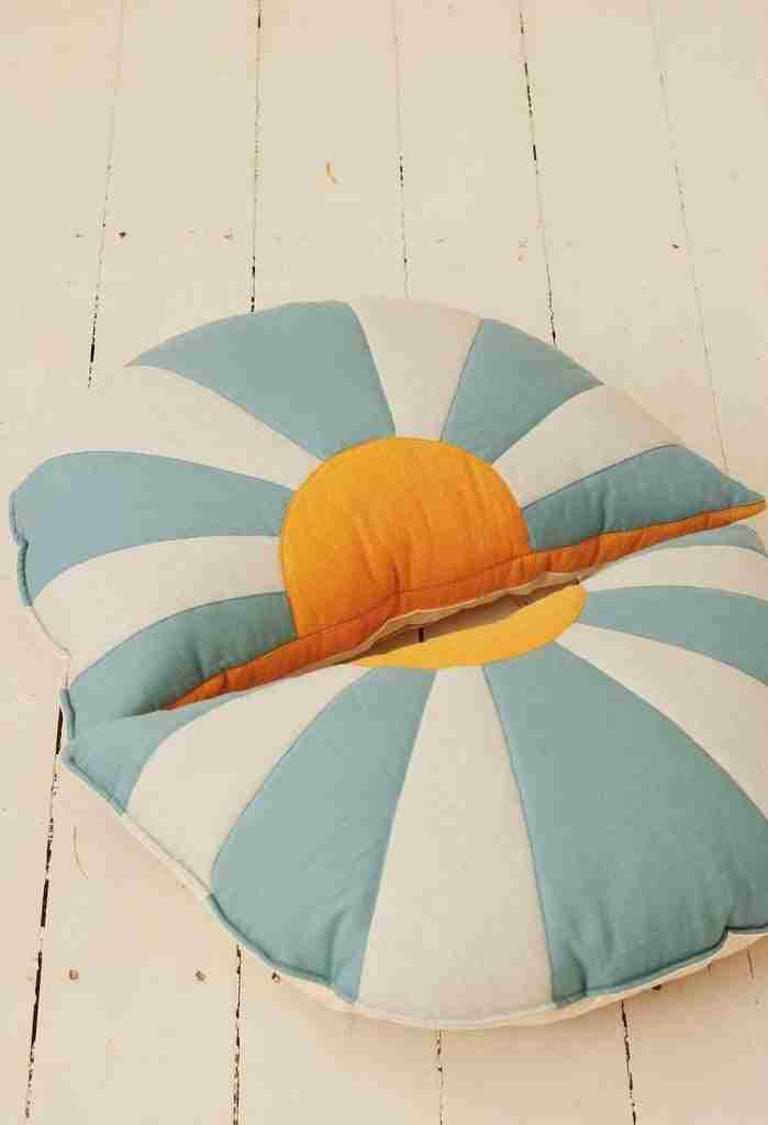 summer pillow