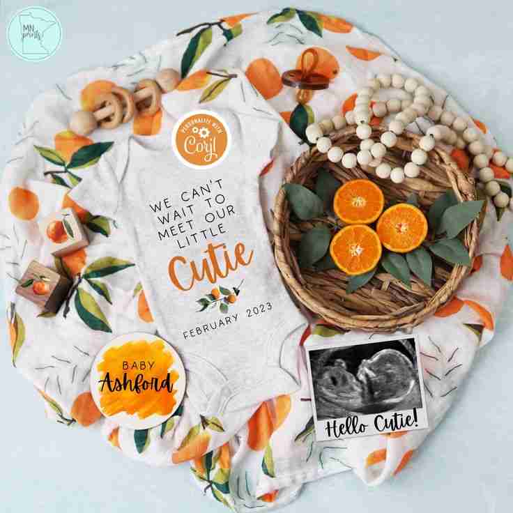 Cutie Pregnancy Announcement Digital, Editable We Can't Wait to Meet You Baby Reveal, Orange Clementine Pregnancy Social Media Template